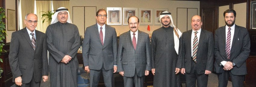 Minister of Electricity and Water Affairs, Kingdom of Bahrain receives WSTA President members of the Board